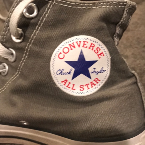 Gray Converse All Star Chuck Taylors Sz 9 - Picture 2 of 5